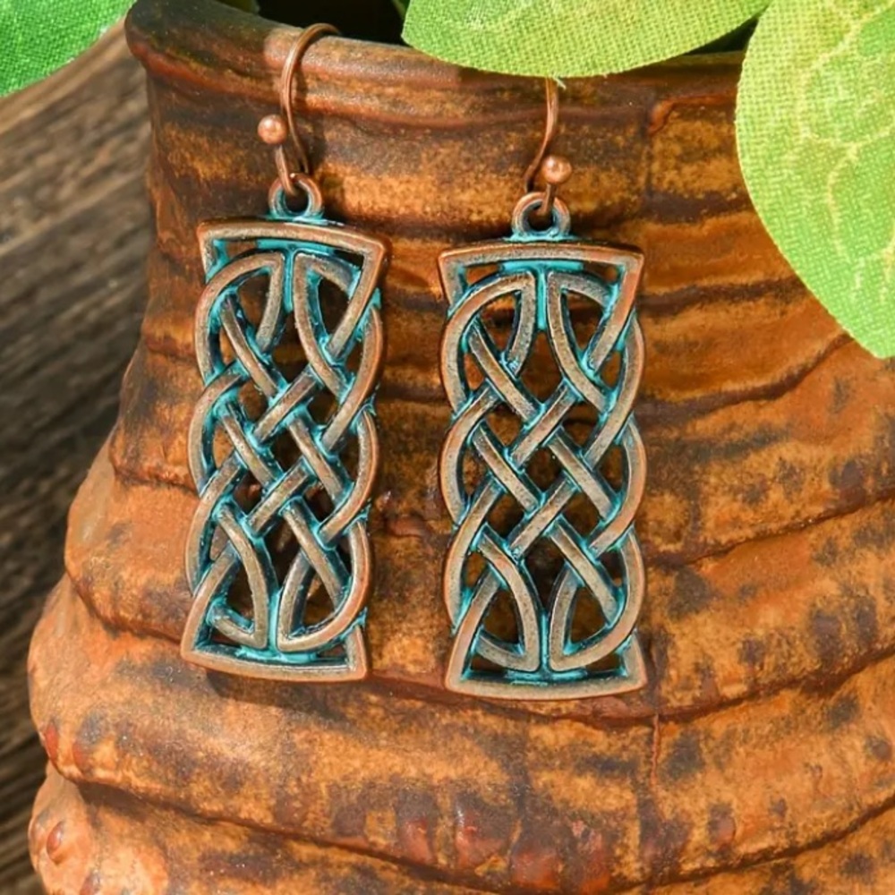 NEW The Saylor dangle Earrings Celtic Copper color Weave Knot design - Boutique